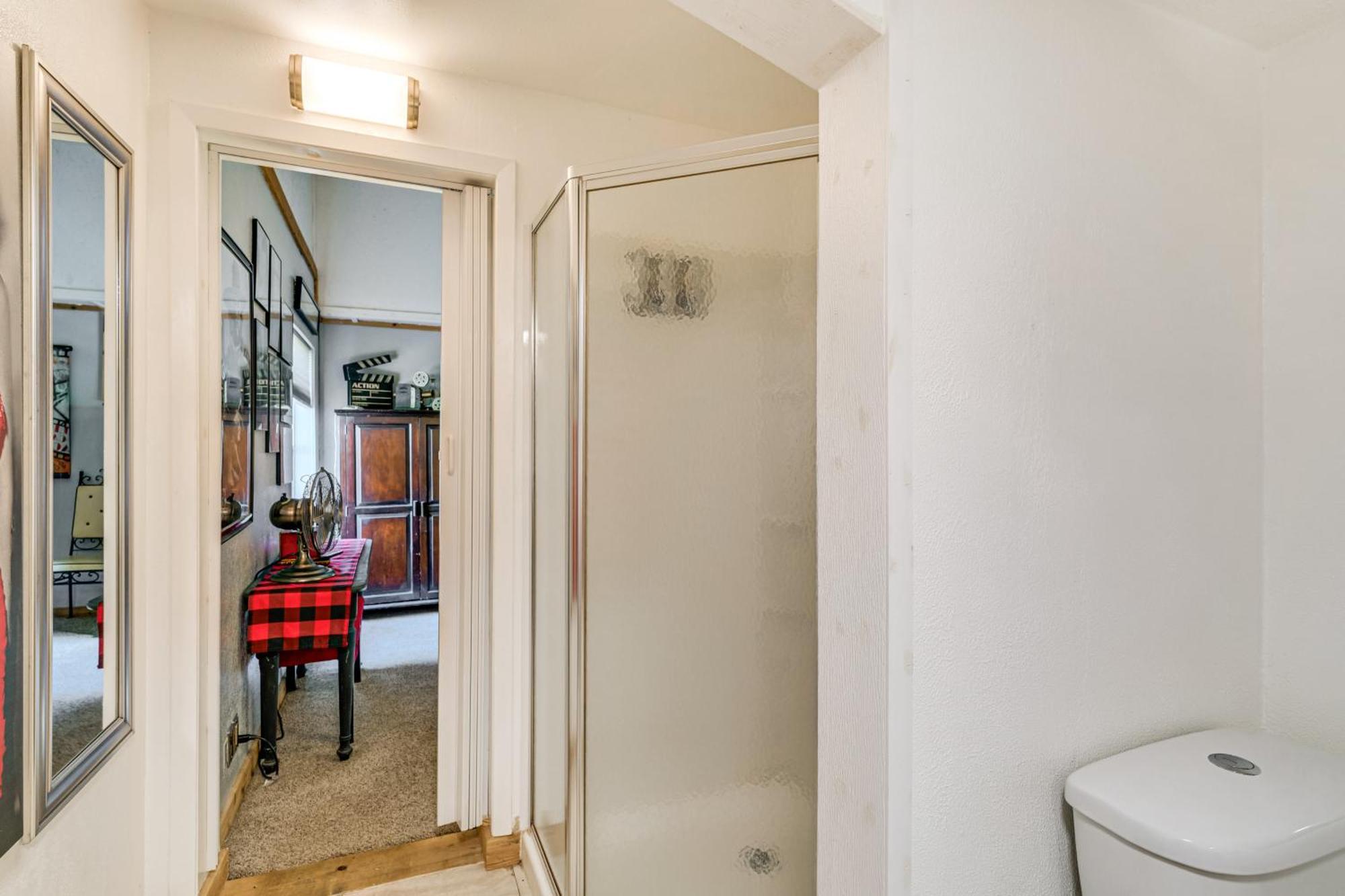 College Station Getaway With Hot Tub And Courtyard! Villa Exteriör bild