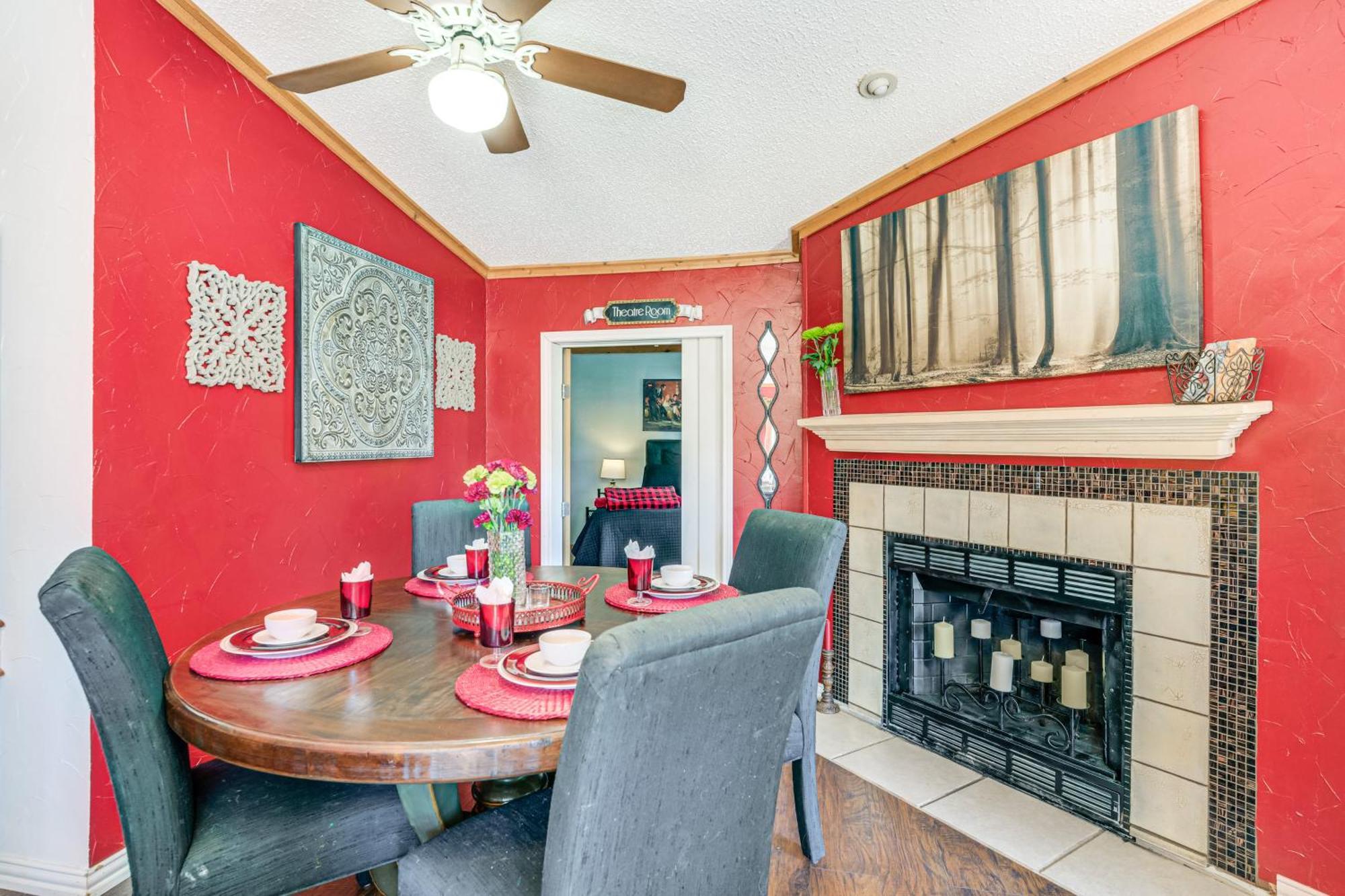 College Station Getaway With Hot Tub And Courtyard! Villa Exteriör bild