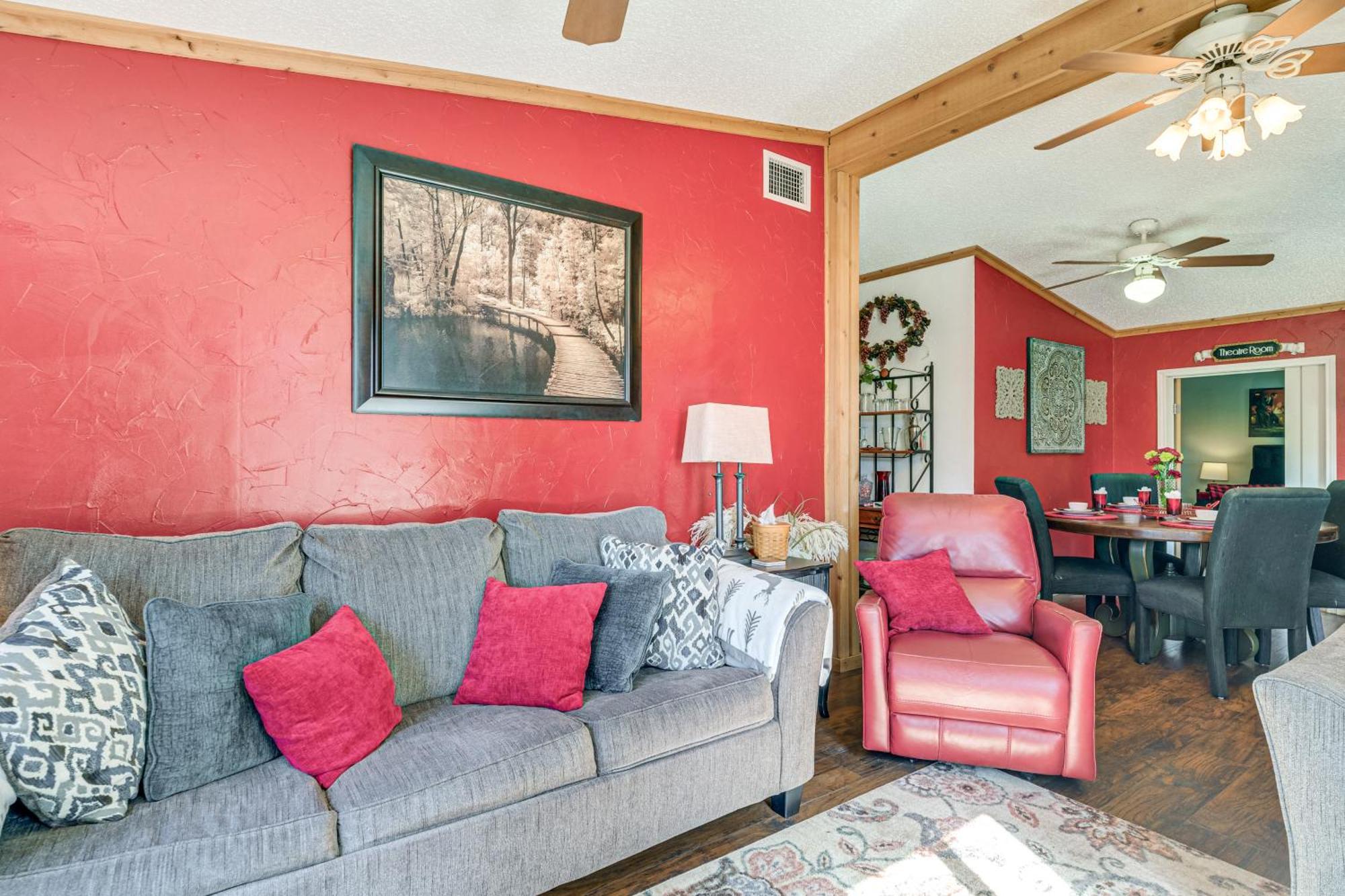 College Station Getaway With Hot Tub And Courtyard! Villa Exteriör bild